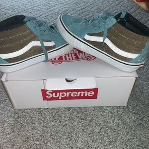 Men’s size 10 supreme x sk8 midpro ‘corduroy croc’